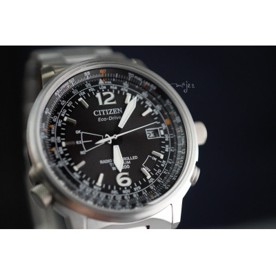 CITIZEN PILOT SUPER TITANIUM